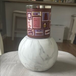 Bath & Body Works White Marble candle holder